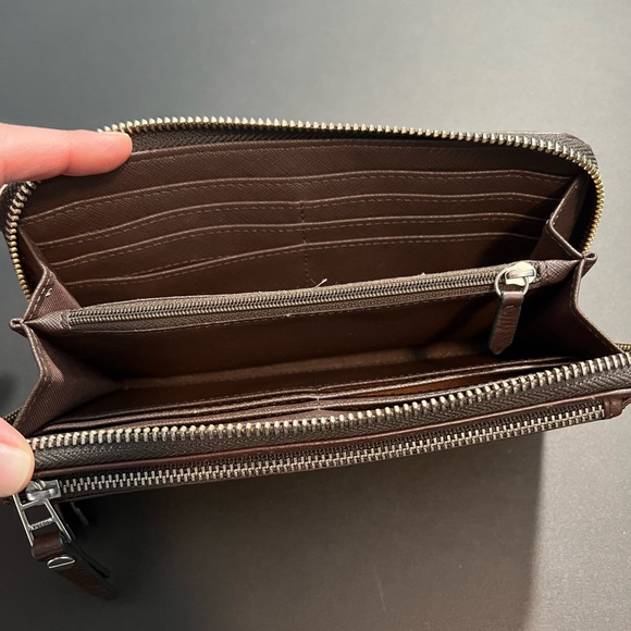 Wallet - Picture 5 of 6